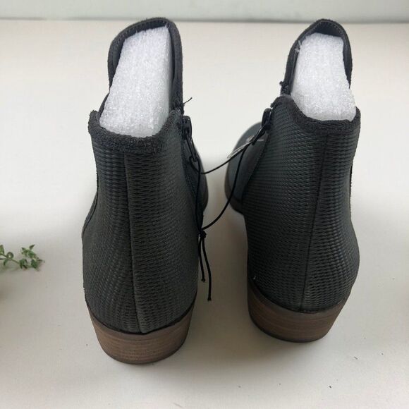 Kensie Gerona Dark Grey Suede Stacked Heel Bootie - Picture 3 of 9